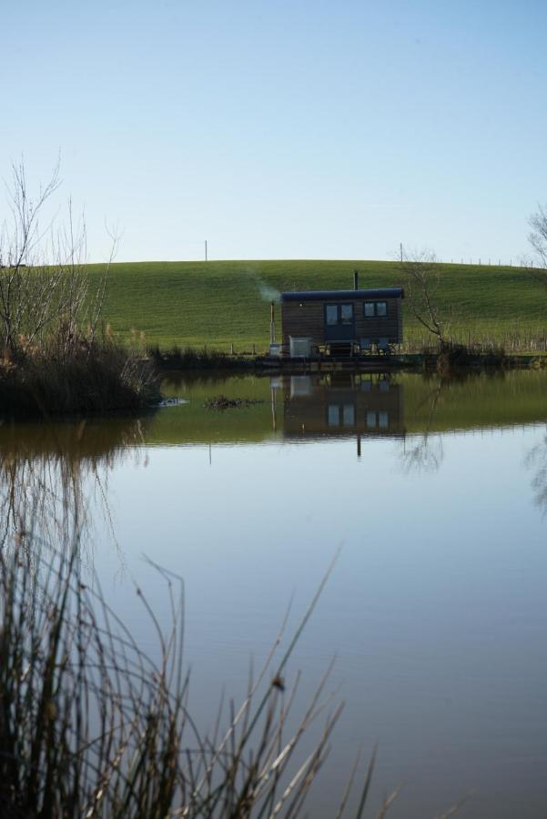 Four Acres Farm Shepherds Huts Donaghadee Exterior photo
